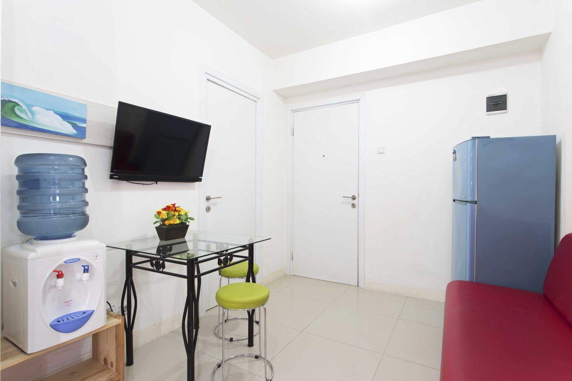 Reddoorz Apartment @ Green Pramuka Jakarta Exteriér fotografie